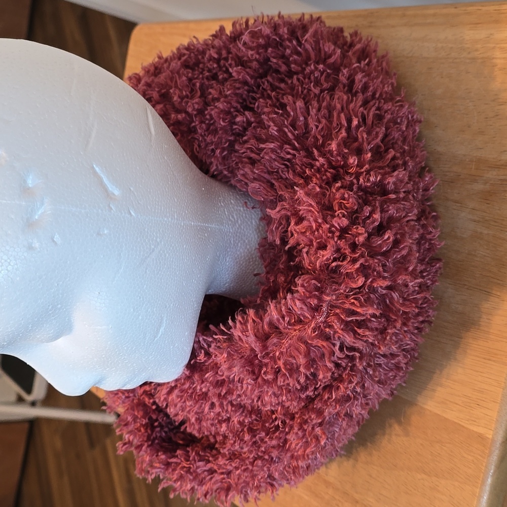 NWOT Women's neck warmer - Picture 3 of 6